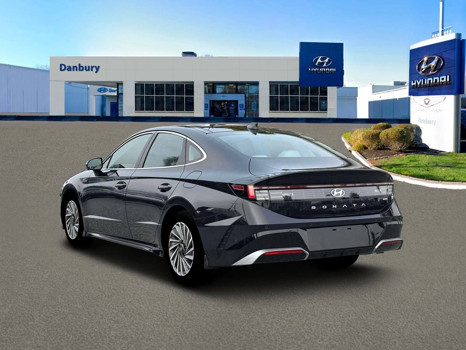 New 2026 Hyundai Sonata Limited FWD image 5