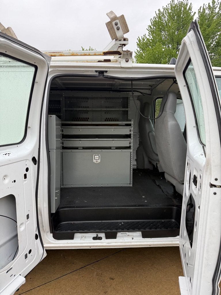 Used 2010 Ford E-250 and Econoline 250 RWD image 14