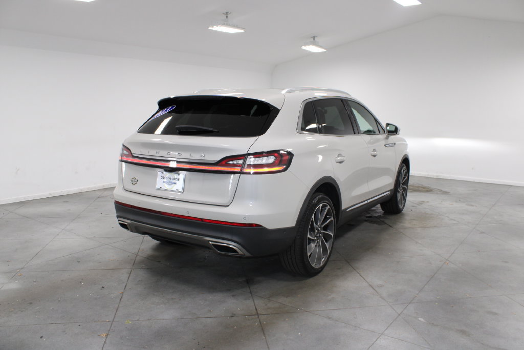 Used 2023 Lincoln Nautilus Reserve w/ Equipment Group 201A AWD/4WD image 9
