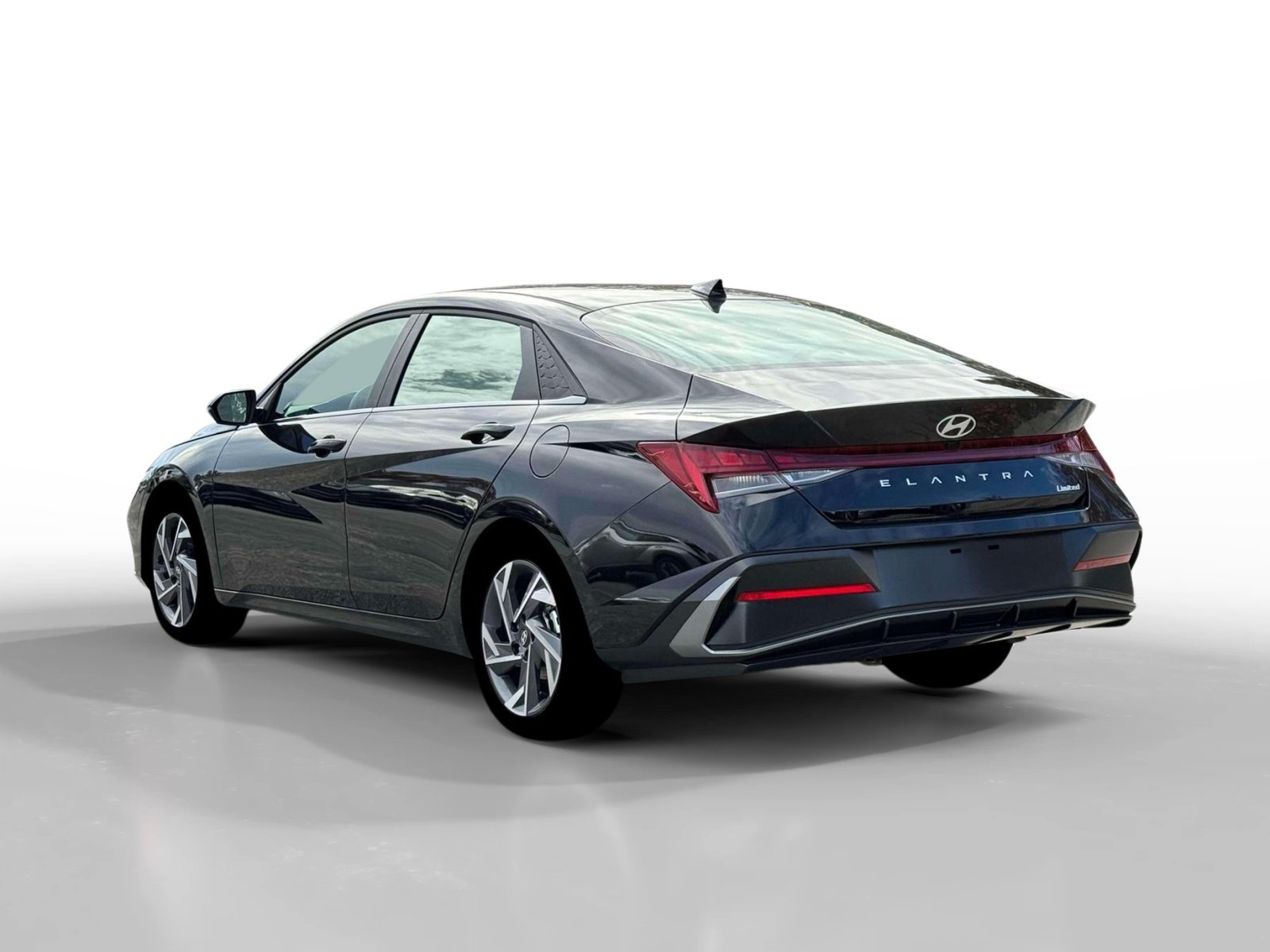 New 2026 Hyundai Elantra Limited FWD image 5