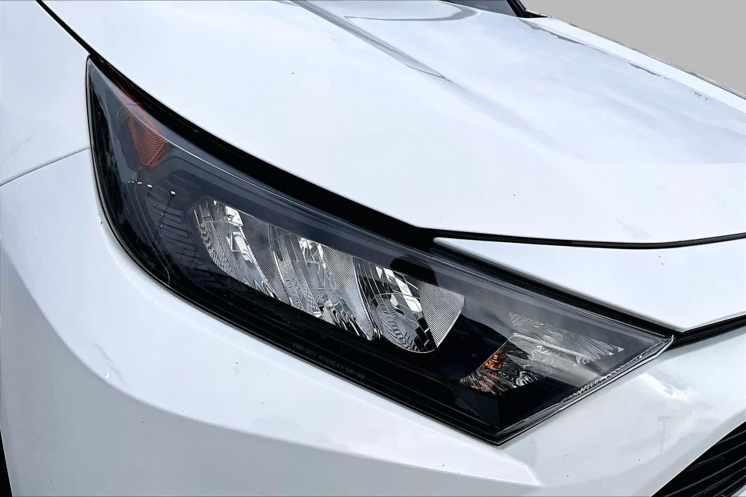 Used 2020 Toyota RAV4 LE w/ All Weather Liner Package FWD image 28