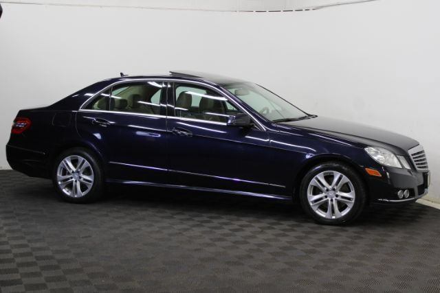 Used 2011 Mercedes-Benz E 350 4MATIC Sedan image 5