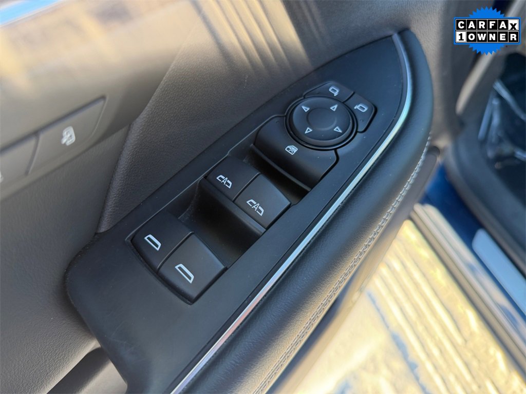 Used 2022 Buick Envision Avenir w/ Technology Package II image 16