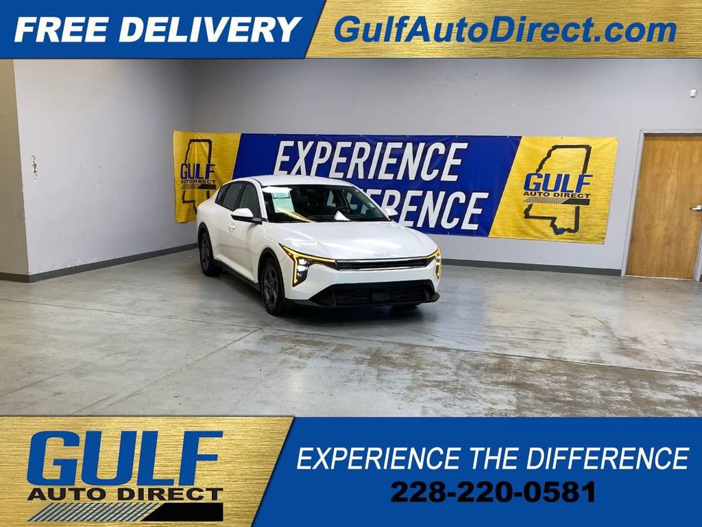Used 2025 Kia K4 FWD image 1