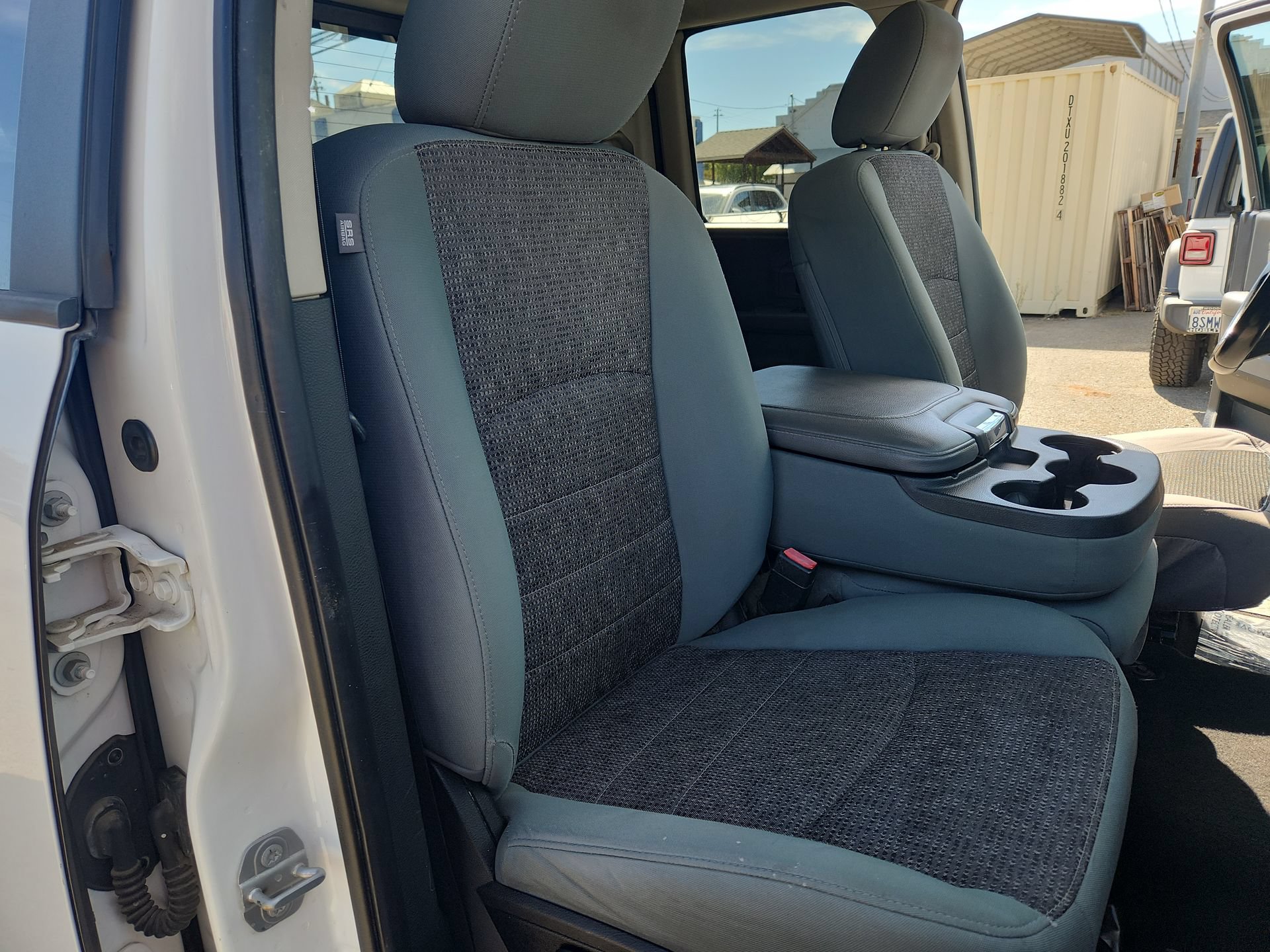 Used 2017 RAM 1500 Big Horn AWD/4WD image 25