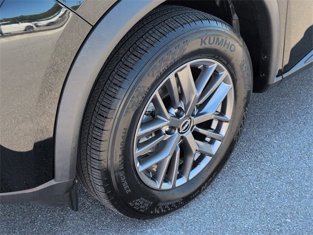 Used 2023 Nissan Rogue S image 33