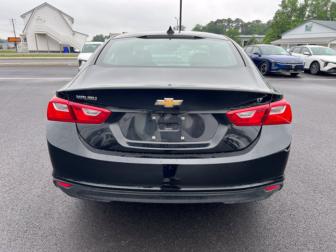 Used 2023 Chevrolet Malibu LT FWD image 4