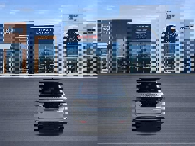 Used 2023 Jeep Grand Wagoneer L Series II image 4