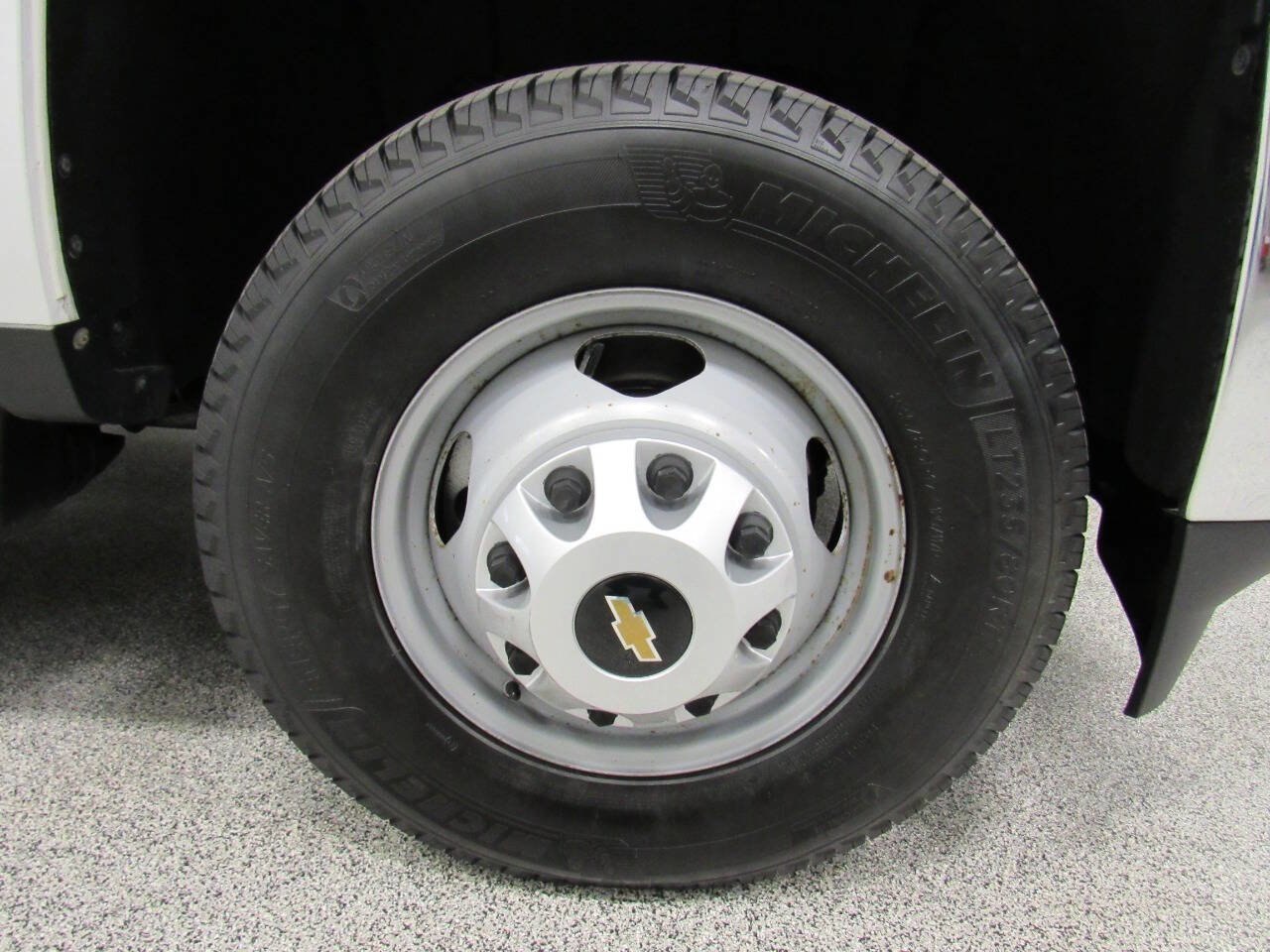 Used 2017 Chevrolet Silverado 3500 W/T w/ WT Convenience Package image 13