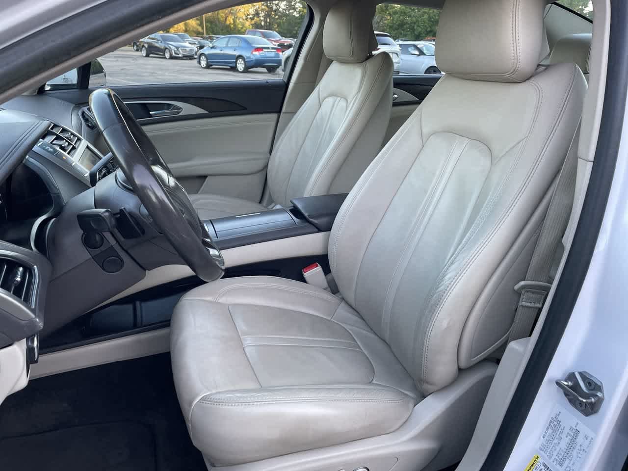 Used 2017 Lincoln MKZ Select w/ Select Plus Package FWD image 12