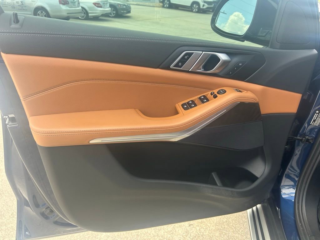 Used 2022 BMW X5 xDrive40i w/ Premium Package AWD/4WD image 50