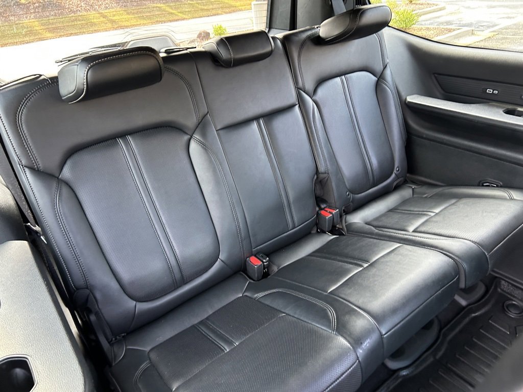 Used 2022 Jeep Wagoneer Series III w/ Premium Group I image 48