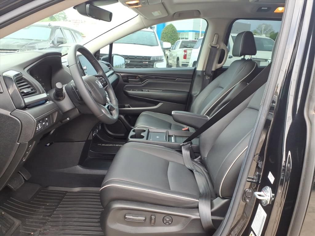 Used 2025 Honda Odyssey Touring image 20
