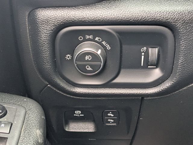 Used 2021 RAM 1500 Big Horn image 24