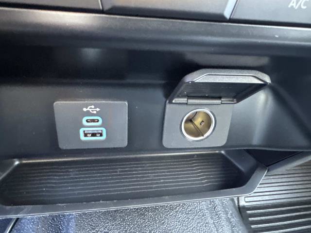 New 2026 Ford F550 4x4 Crew Cab image 18