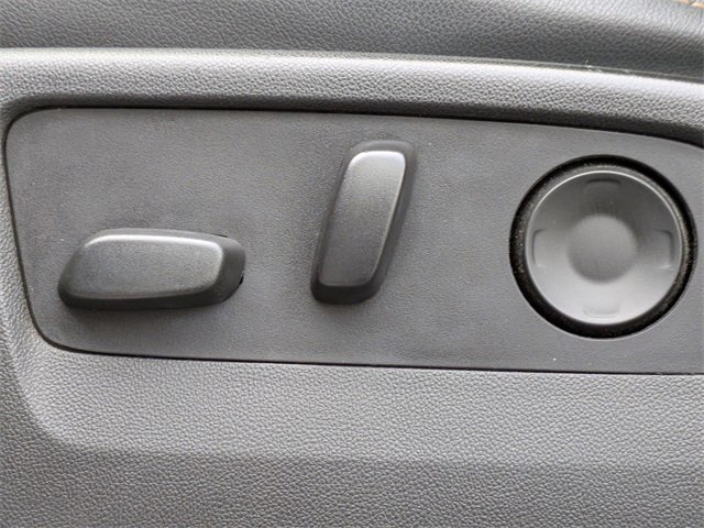 Used 2021 GMC Yukon AT4 w/ AT4 Premium Plus Package image 23