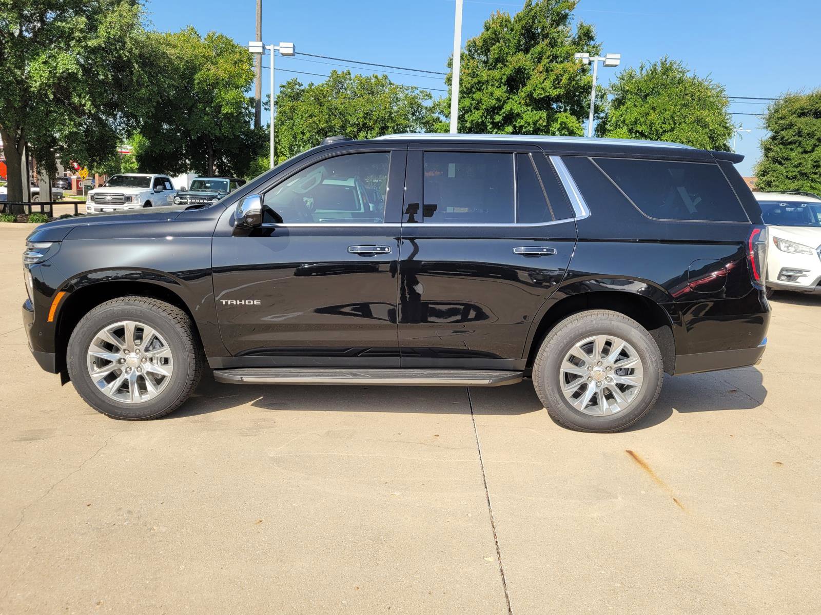 New 2026 Chevrolet Tahoe Premier w/ Sun And Tow Package RWD image 2