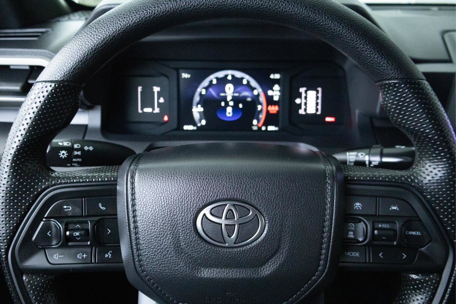 Used 2025 Toyota Tacoma SR w/ SR Upgrade Package RWD image 16