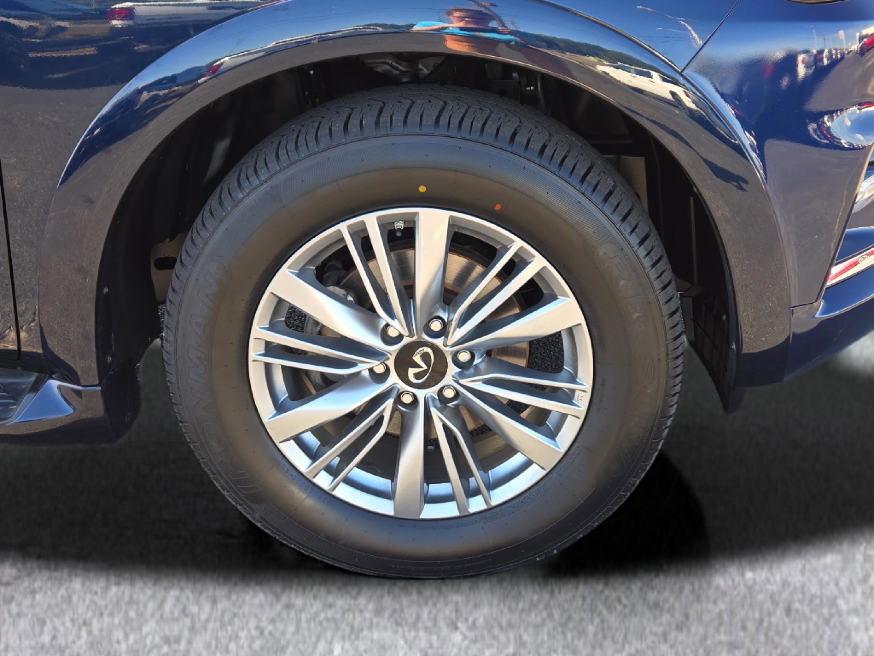 Used 2024 INFINITI QX80 Luxe image 4