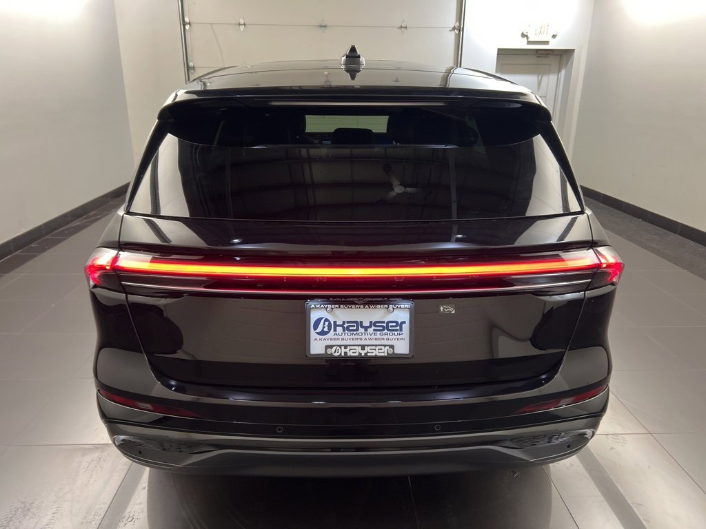 Used 2025 Lincoln Nautilus Premier w/ Equipment Group 102A image 5