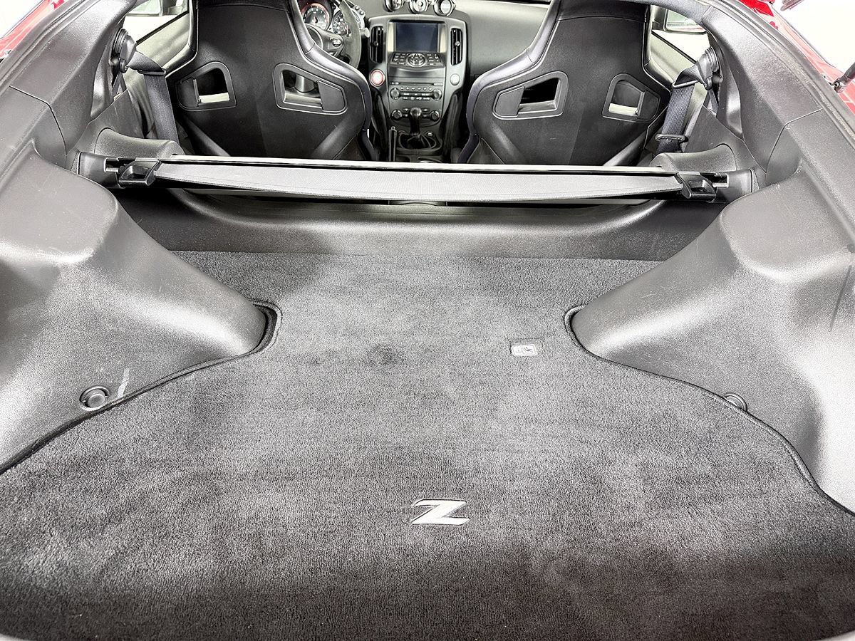 Used 2016 Nissan 370Z NISMO RWD image 15