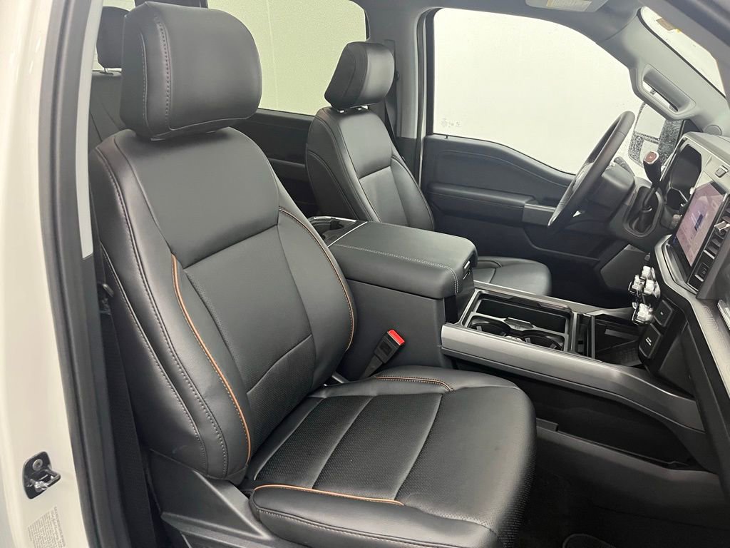 New 2026 Ford F350 Lariat w/ Black Appearance Package image 30