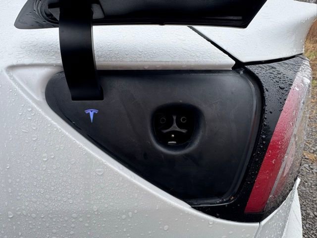 Used 2021 Tesla Model 3 Long Range image 13