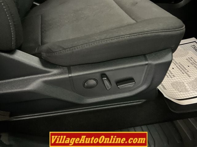 Used 2020 Ford F150 XLT w/ Equipment Group 302A Luxury AWD/4WD image 38