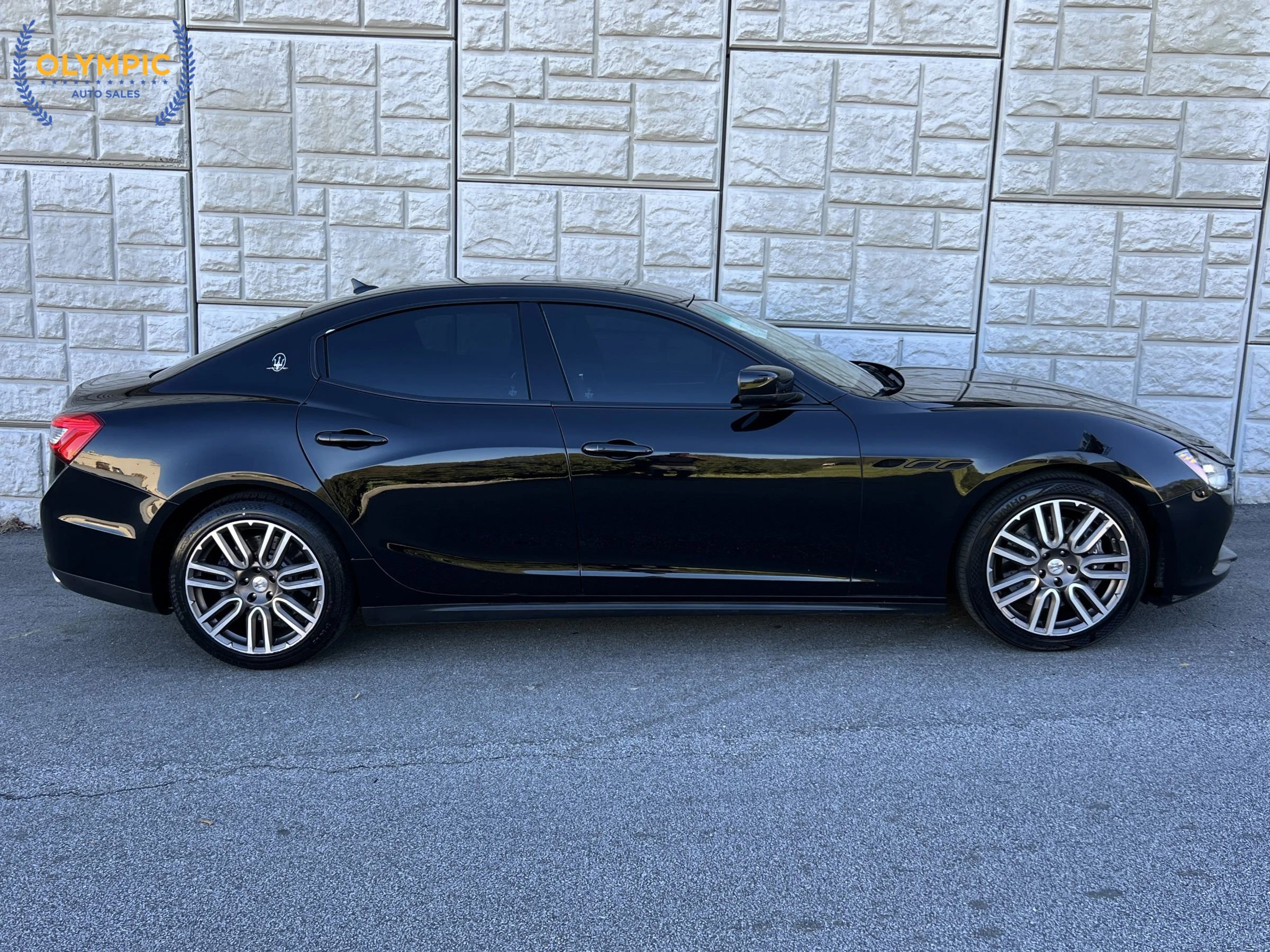 Used 2015 Maserati Ghibli image 8