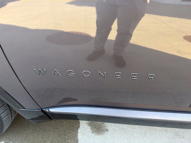 Used 2025 Jeep Wagoneer S Limited AWD/4WD image 10