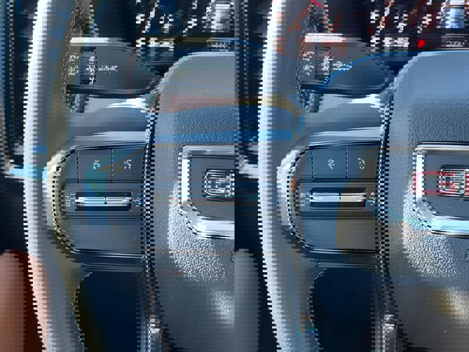 Certified 2024 GMC Canyon AT4 w/ Technology Package image 20