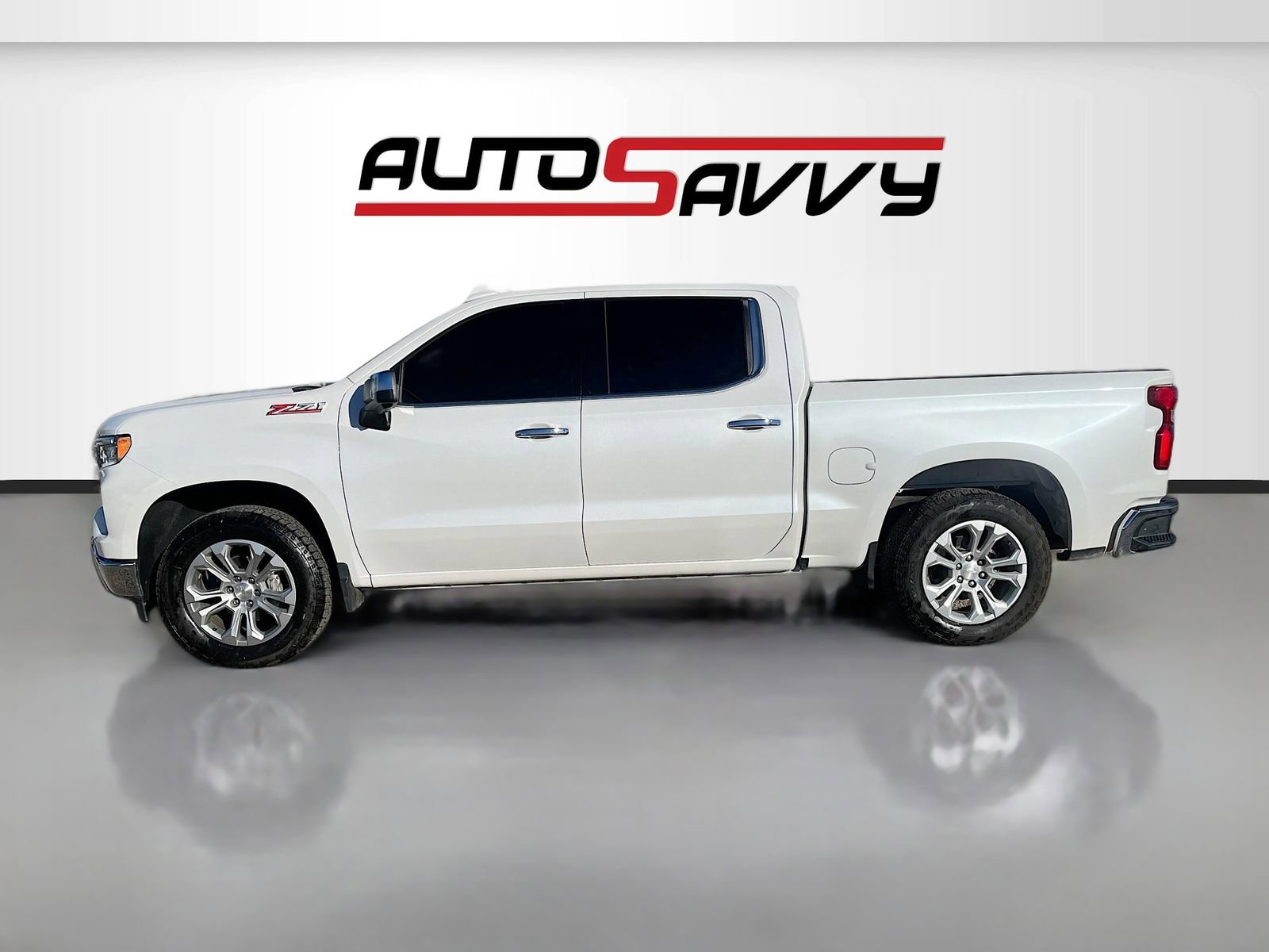 Used 2024 Chevrolet Silverado 1500 LTZ w/ Technology Package image 4