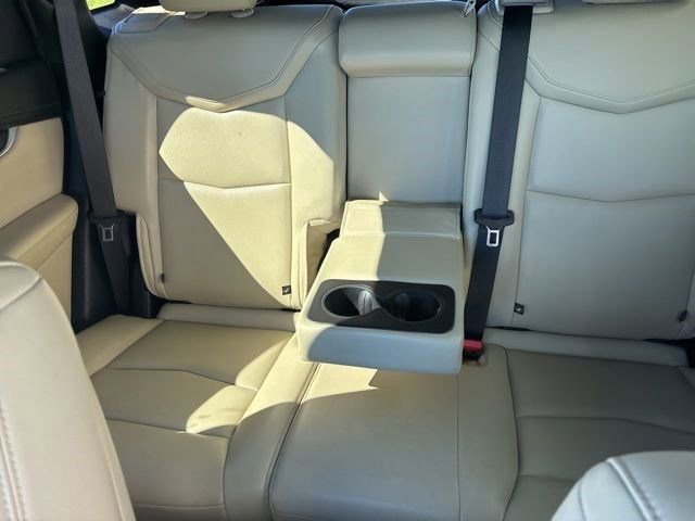 Used 2019 Cadillac XT5 FWD image 28