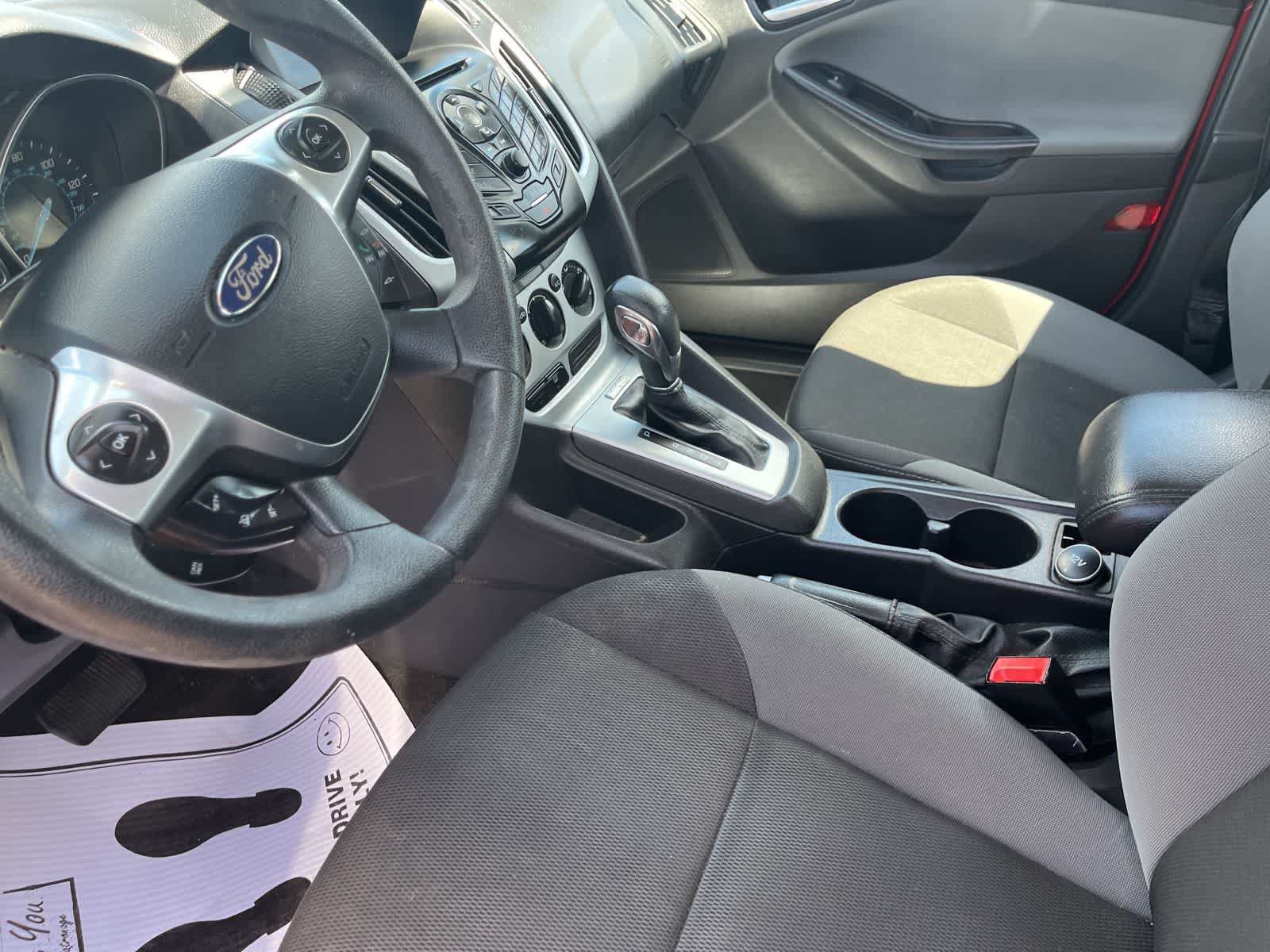 Used 2013 Ford Focus SE FWD image 22
