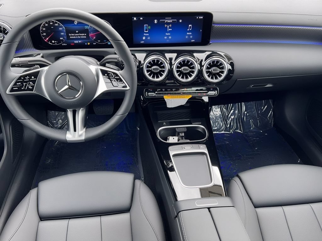 New 2025 Mercedes-Benz CLA 250 4MATIC image 5
