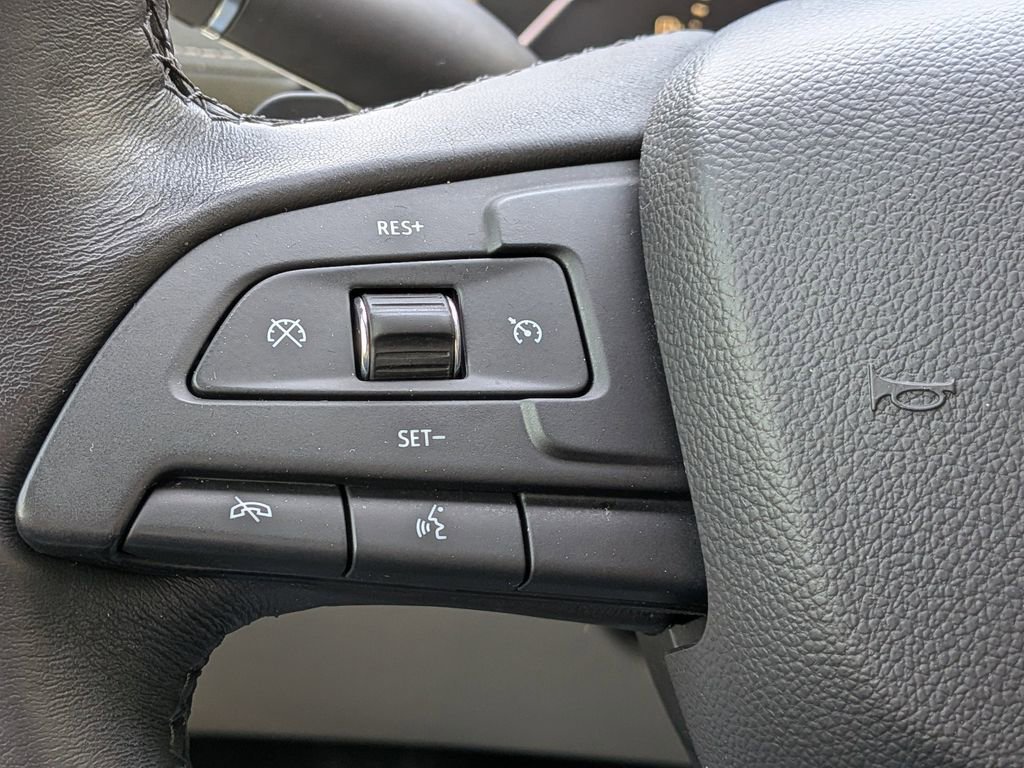 Used 2019 Cadillac XT4 Luxury image 29