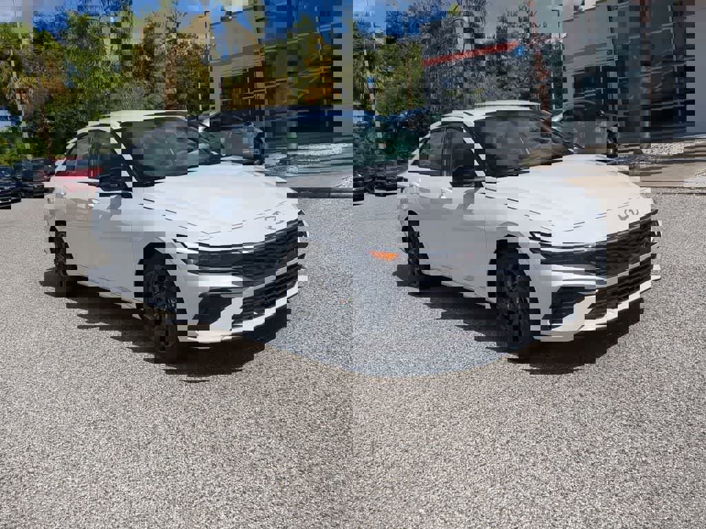 New 2026 Hyundai Elantra Sport image 9