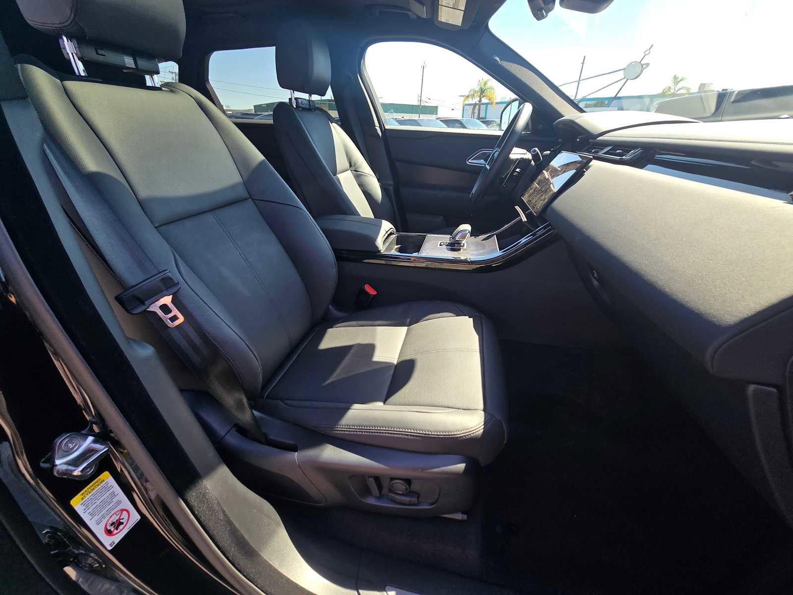 Used 2026 Land Rover Range Rover Velar Dynamic SE image 11