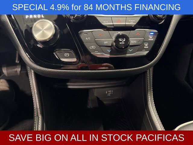 New 2026 Chrysler Pacifica Limited w/ S Appearance Package image 8