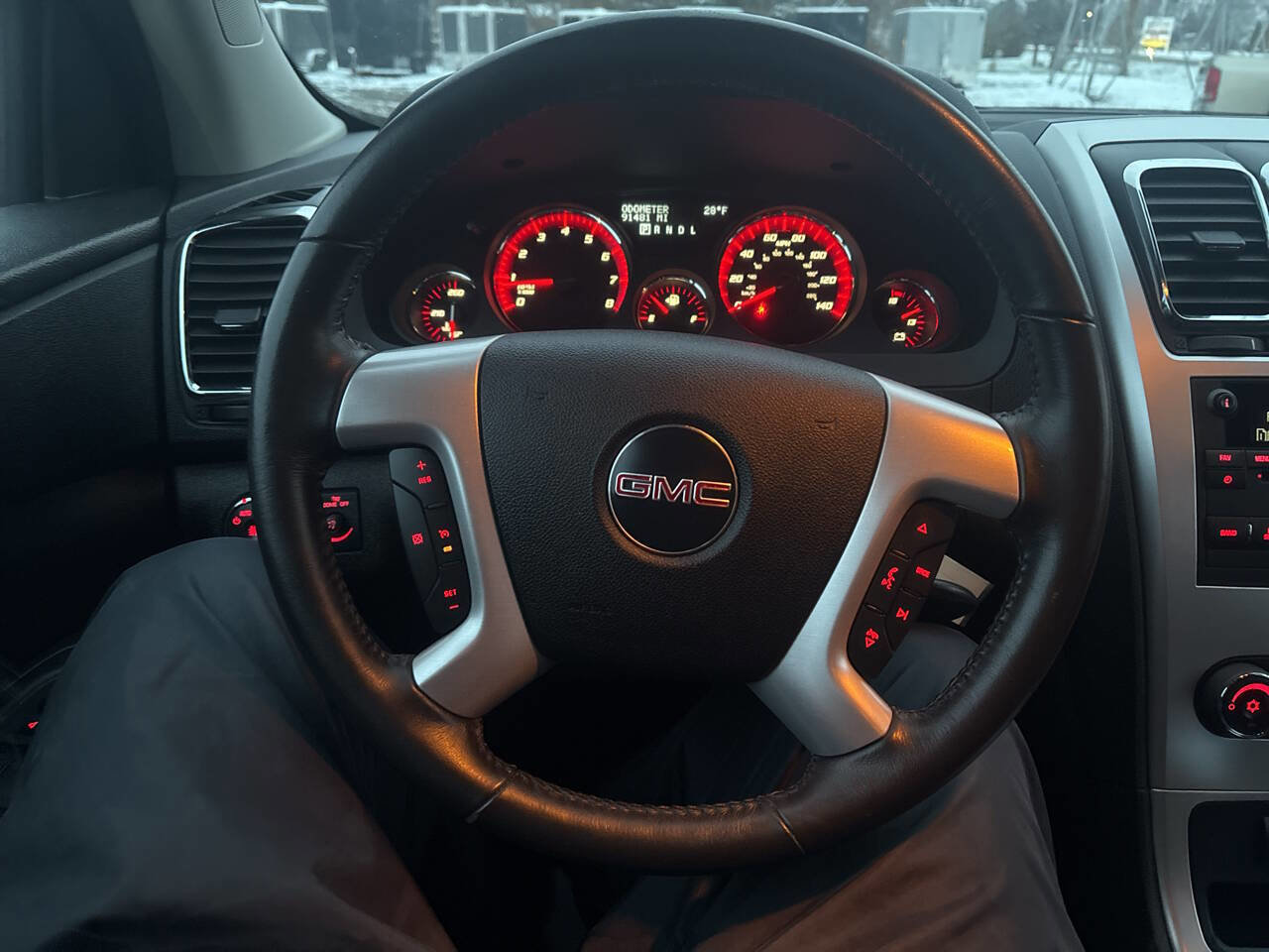 Used 2011 GMC Acadia SLE image 24