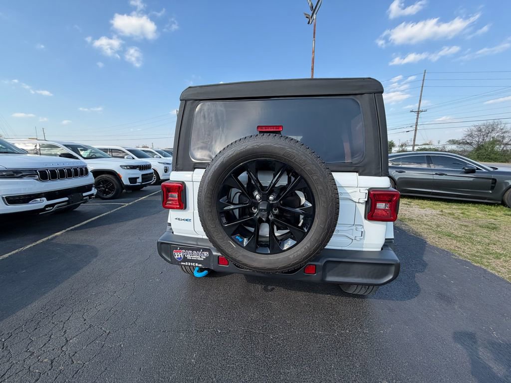 Used 2023 Jeep Wrangler Unlimited Sahara w/ Cold Weather Group image 4