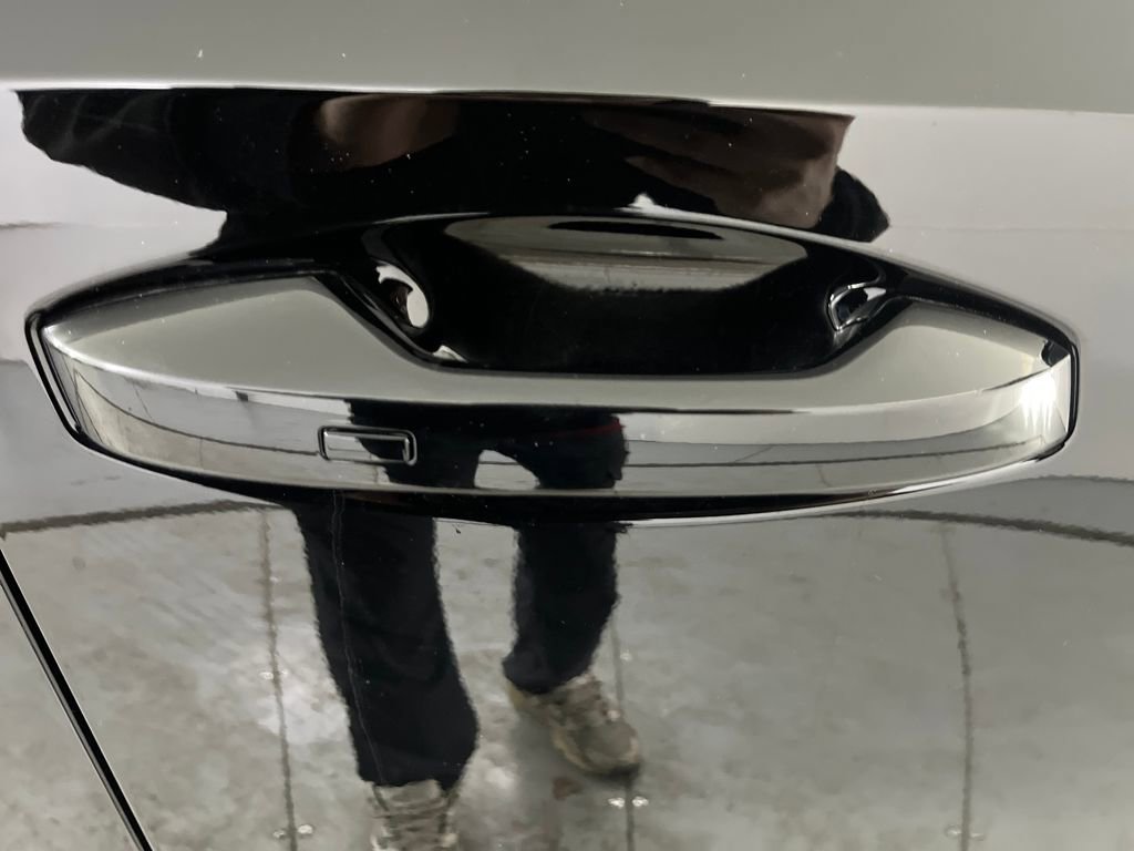 Used 2025 Nissan Kicks SV image 48