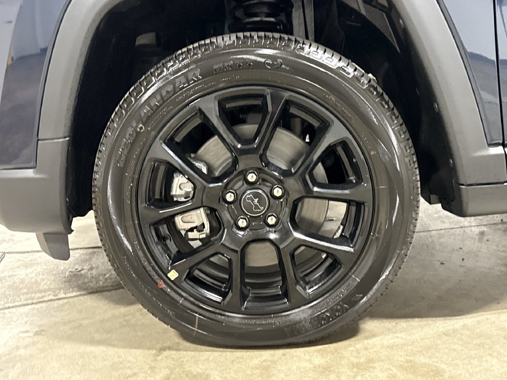 New 2026 Jeep Compass Latitude AWD/4WD image 26