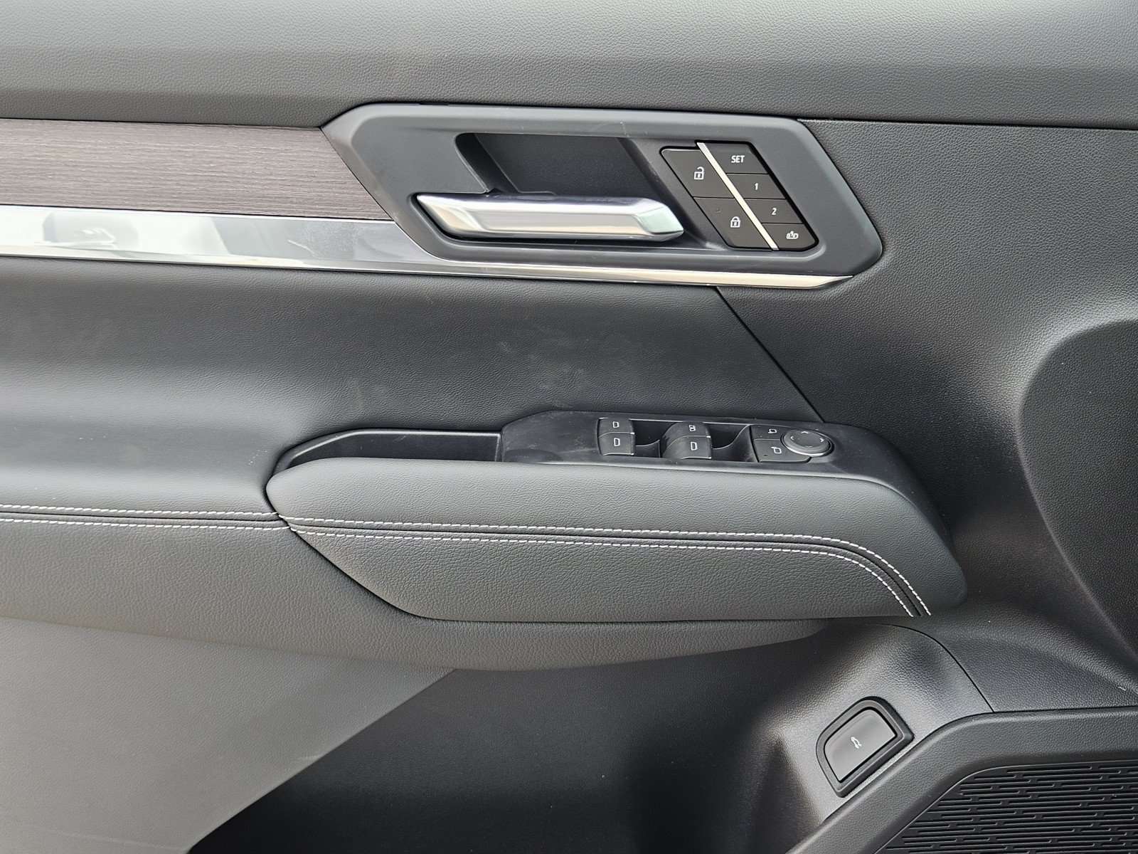 New 2027 GMC Terrain Denali AWD/4WD image 16