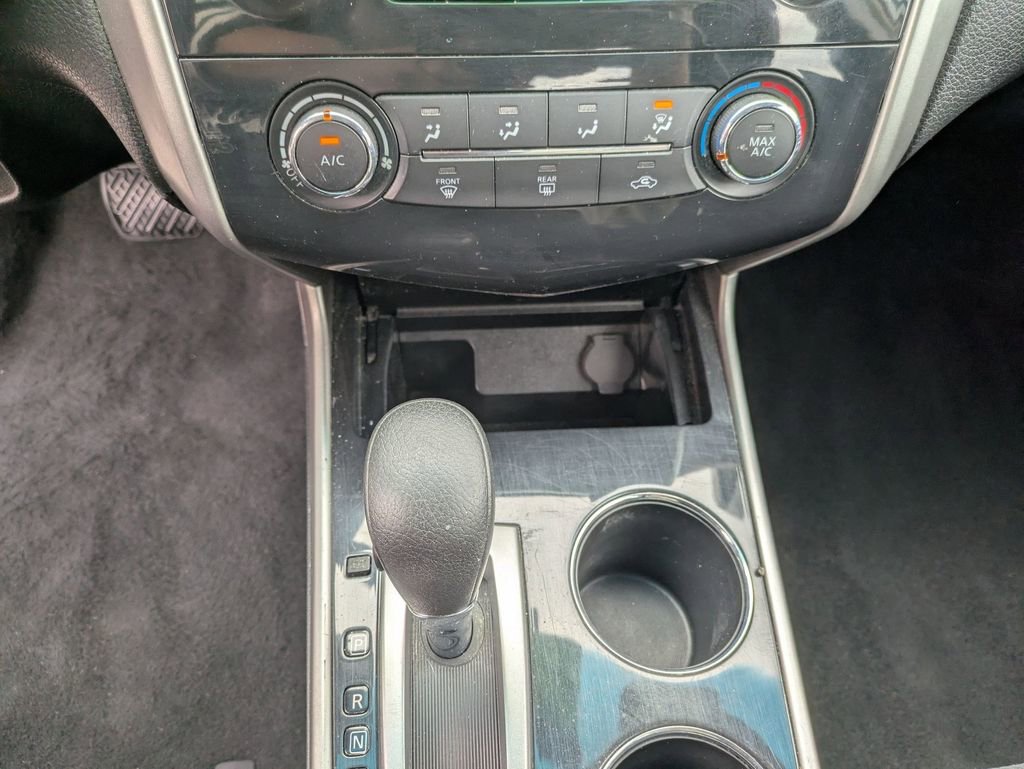 Used 2013 Nissan Altima 2.5 S FWD image 17