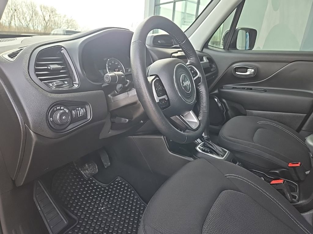 Used 2023 Jeep Renegade Altitude w/ Sun/Sound Group image 33