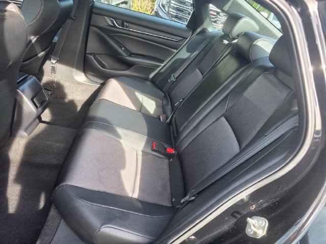 Used 2019 Honda Accord Sport image 17