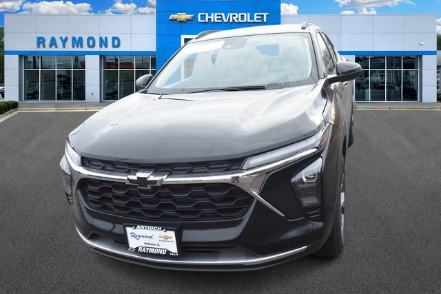 New 2026 Chevrolet Trax LT w/ Driver Confidence Package image 8