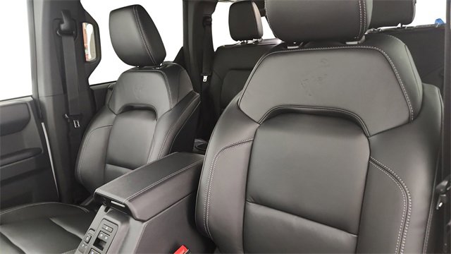 New 2025 Ford Bronco Outer Banks image 9