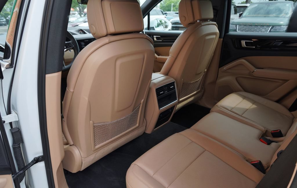 Used 2019 Porsche Cayenne AWD/4WD image 23